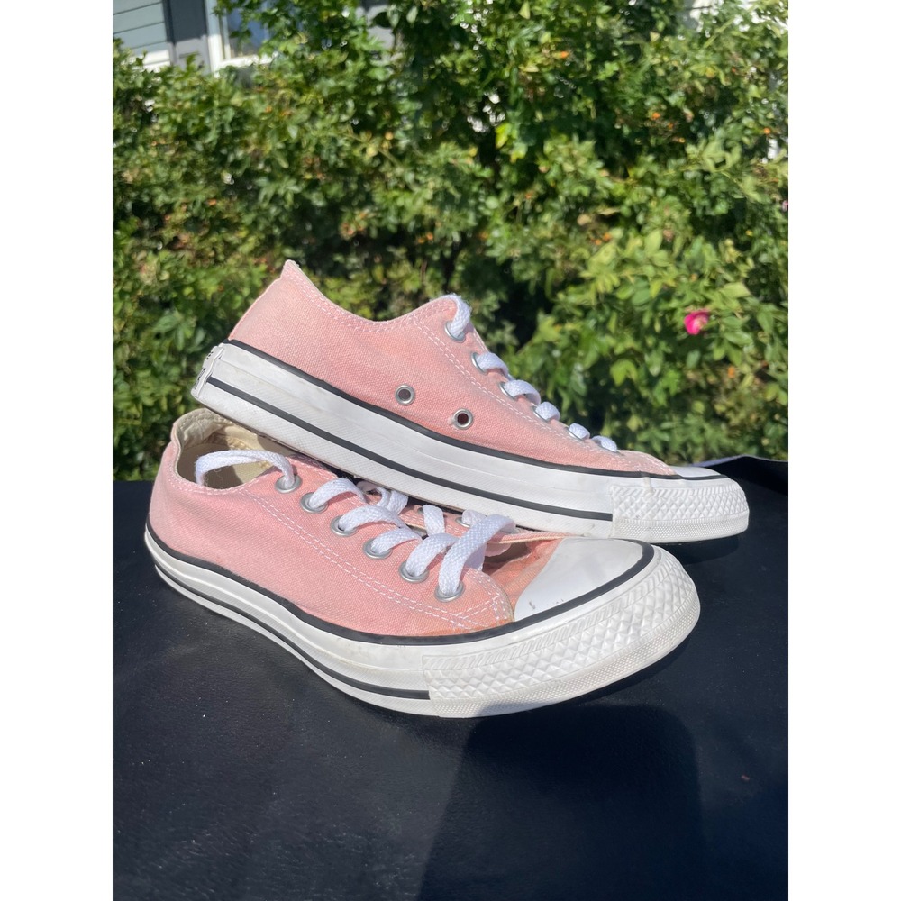 Converse Chuck Taylor All Star Low Top Sneakers Pink Women Size 7 M